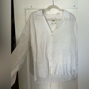 XL Abercrombie & Fitch long sleeve white linen button up blouse